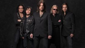 VIDEO: Onstage nightmares with Black Star Riders