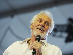 Kenny Rogers five festival performance tips