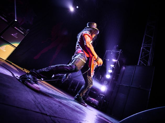 Slash talks Les Pauls