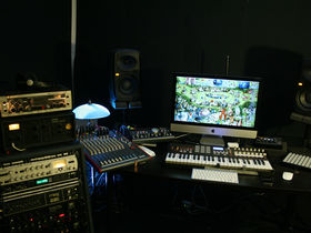 Me in my studio: Moullinex