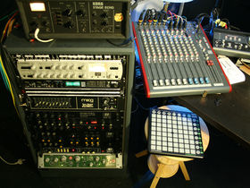 Me in my studio: Moullinex