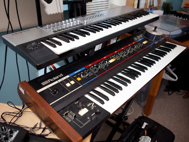Roland Juno-6