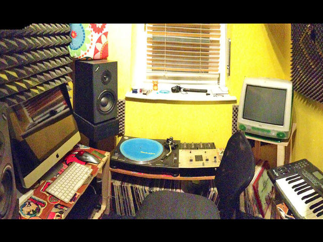 Claudio Greenwiz Chenis-Corbo's studio