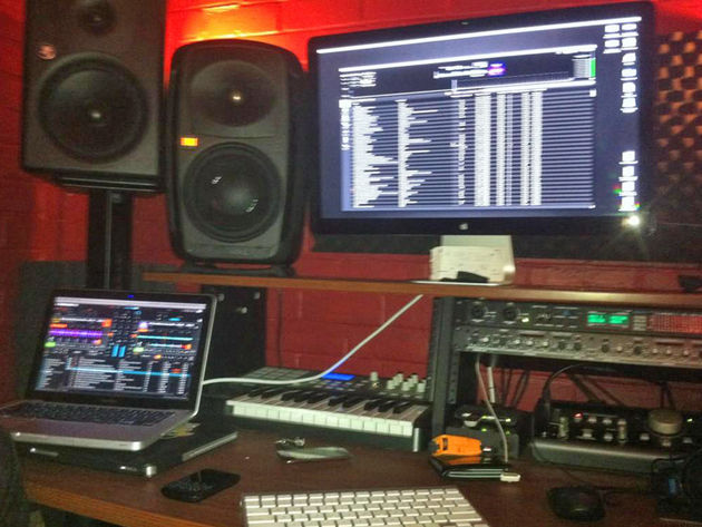 CorinLive's studio