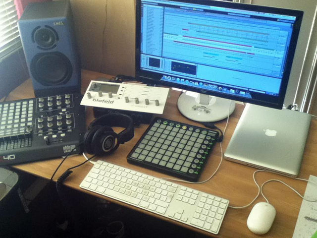 Djcentis' studio