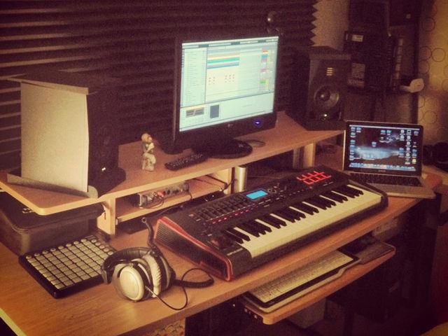 Jesus Vinas Larguero's studio