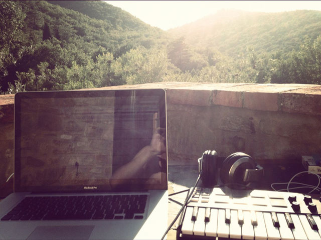 Montee Official studio
