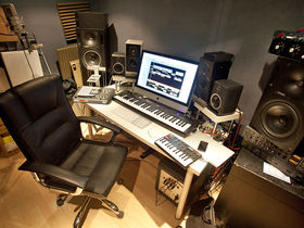 Rui Da Silva talks career and shows off his London studio