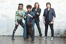 Frankie Poullain on bass, The Darkness and showmanship