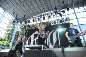Good Charlotte bass writing masterclass