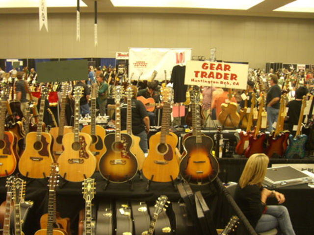 Now that is a lot of guitars…