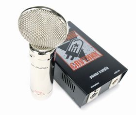 21 microphones for recording vocals
