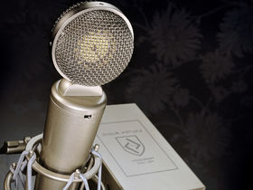 21 microphones for recording vocals
