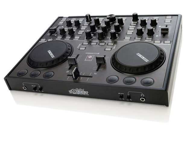 Reloop Digital Jockey 2 Interface Edition The Digital Jockey 2 has a pretty standard layout.