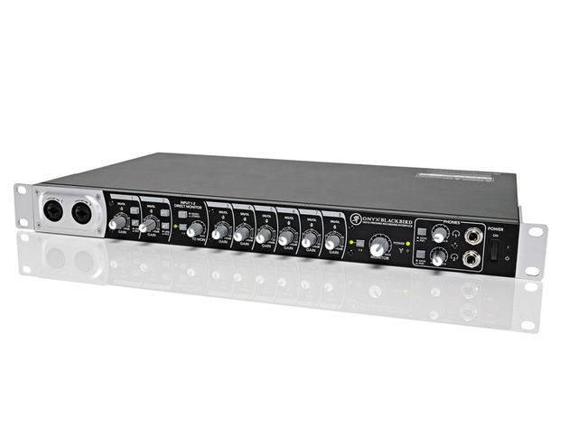 Mackie Onyx Blackbird (£415)