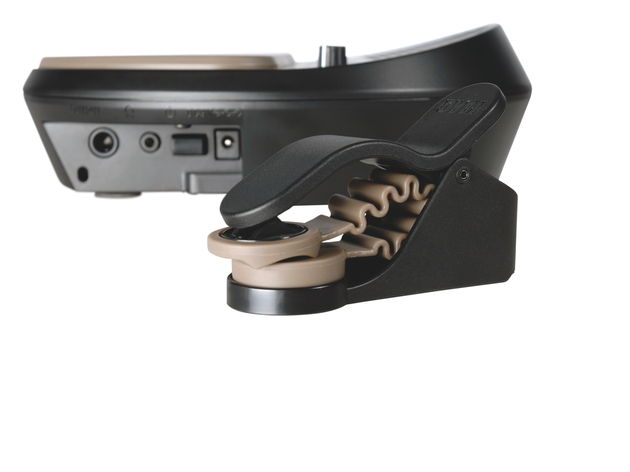 Korg Wavedrum Mini The new model includes a clip, as well as the pad.