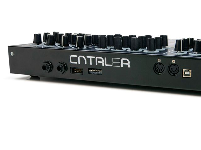 Livid Instruments CNTRL:R CNTRL:R's rear expansion ports offer scope for hardware customisation.