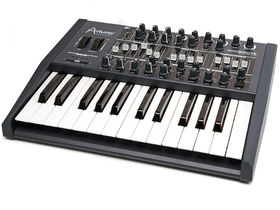New music tech gear of the month: review round-up (August 2012)