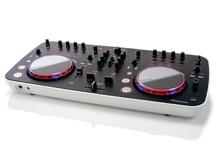 The jog wheels and faders feel great, but the ERGO is let down by the small, poor quality buttons.