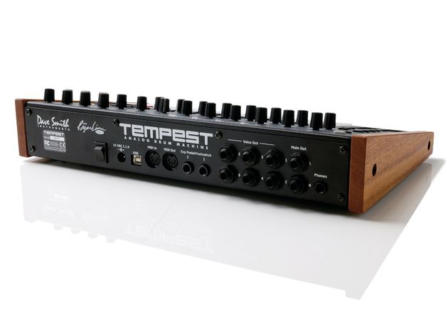Dave Smith & Roger Linn Tempest Stereo out and six individual voice outs to send to a mixer.