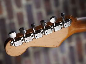 We play a genuine '54 Fender Stratocaster