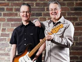 We play a genuine '54 Fender Stratocaster
