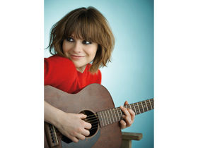 Gabrielle Aplin on arenas, acoustics and Joni Mitchell