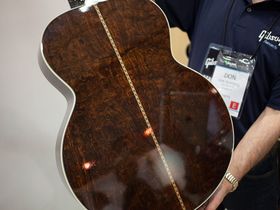 NAMM 2014: Gibson shows Bob Dylan SJ-200 model