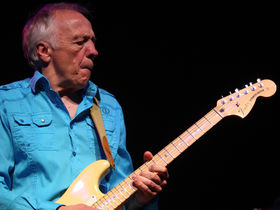 39 great effected guitar tones