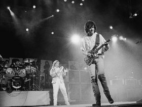 39 great effected guitar tones
