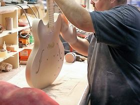 Gibson Memphis factory tour
