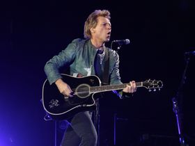 10 highest earning guitarists of 2013
