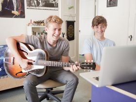 40 ways to write better songs