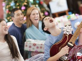 Christmas/holiday 2013 gift ideas for guitarists