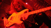 Les 10 clichés du guitariste lead