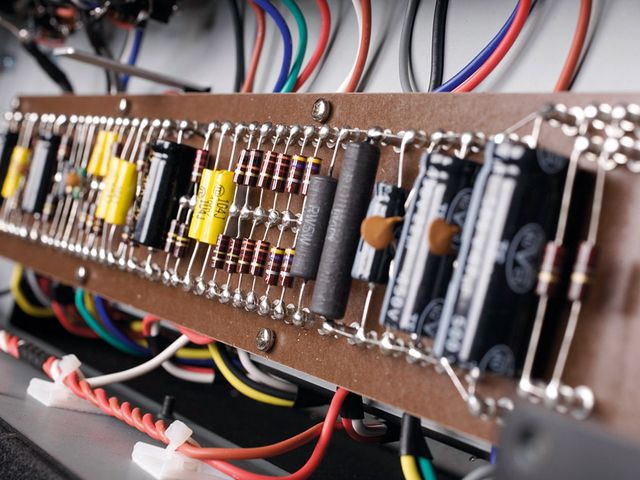 Vox AC30HW2X & AC15HW1 ...and meticulous hand-wiring on the inside.