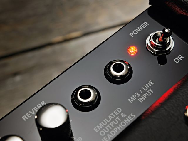 Blackstar HT-1R Connect you iPod and some headphones and it's practice heaven.