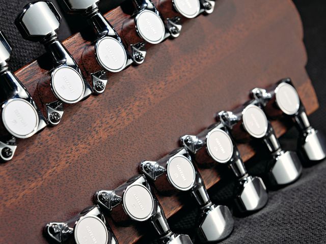 F-212XL headstock The Gotoh tuners keep things stable up top.