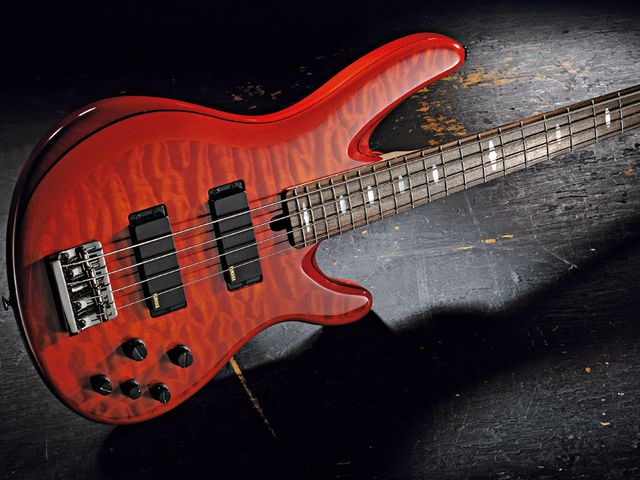 Yamaha TRB 1004J All the looks and sounds of a quality Yamaha bass.