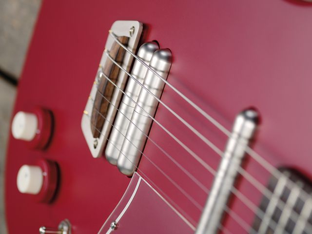 '56 Single Cutaway With Humbucker The dual-Lipstick humbucker adds some extra power to the proceedings.