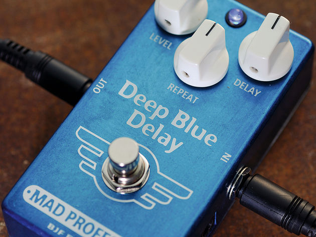 Deep Blue Delay The pedal aims to capture the sound of classic tape echoes.