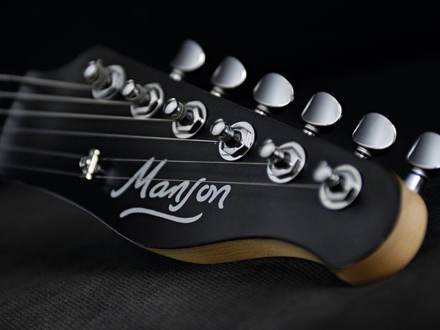 Manson MA-2 Functional, simple and elegant, the MA-2 peghead ticks all the boxes.