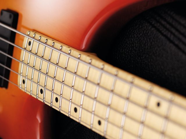 Excess Original Five-String The Excess Original offers excellent response on the bottom strings.