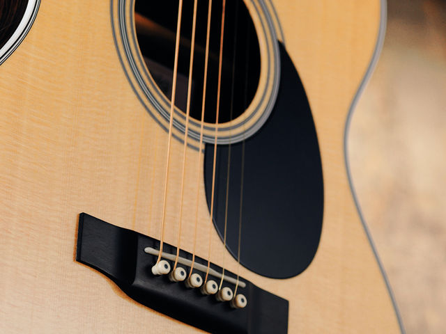 Martin Westside Custom Edition Style XIII The guitar offers a bright, punchy tone.