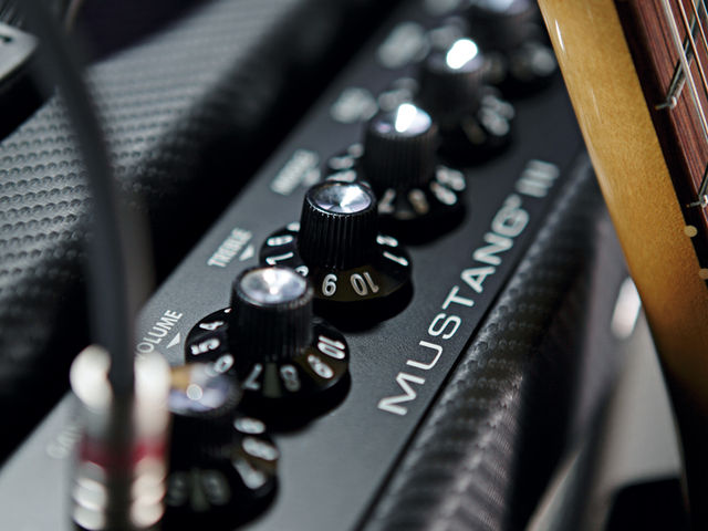 The classic Fender knobs add to the amp's cool vibe.