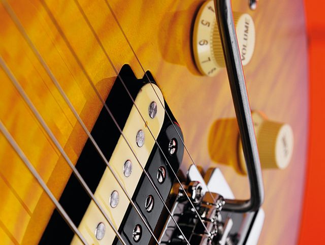 The pickups have alnico magnets and retain a hint of EVH with zebra bobbins.