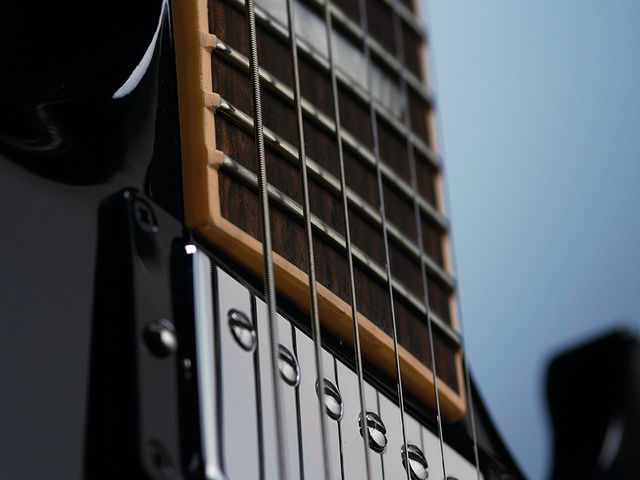 Gibson 50th Anniversary SG Standard 24 The extra frets don't add anything to the SG's neck, only the fingerboard.