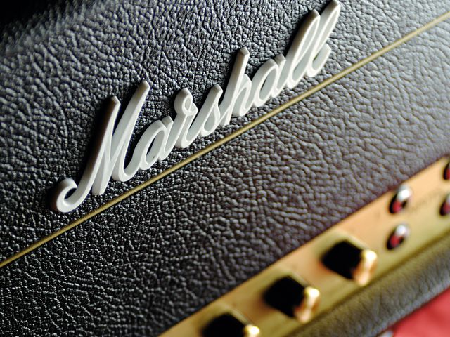 Marshall YJM100 Yngwie Malmsteen Signature head The head proves really easy to use, even without a manual.