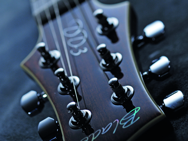 Blade Durango Deluxe DD-3 Think AC/DC if Angus played through an overdrive pedal.