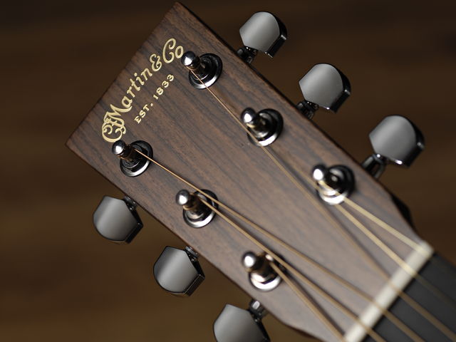 Martin Performing Artist Series OMCPA4 Martin is arguably the most prestigious and recognised name in the world of acoustic guitars.